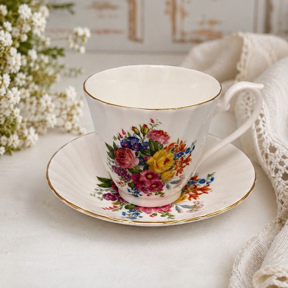 Royal Sutherland England Fine Bone China Floral Teacup & Saucer Gold Trim VTG
